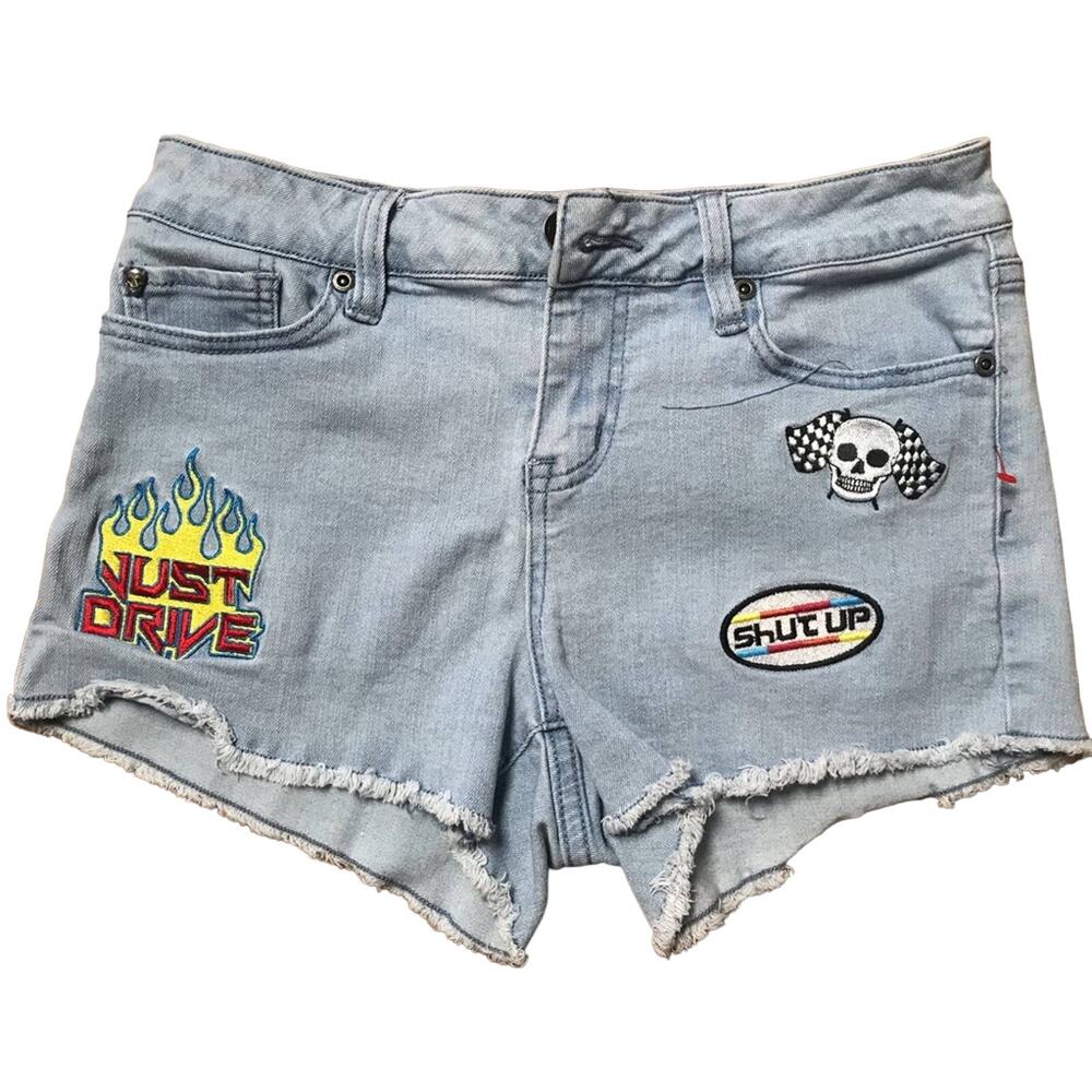 Women's Black heart Mid-rise Jean shorts Size 5